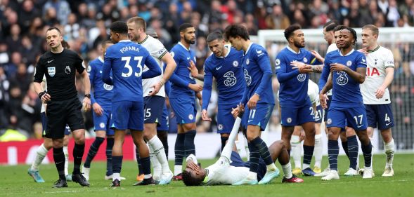 Hotspurs players and Chelsea players