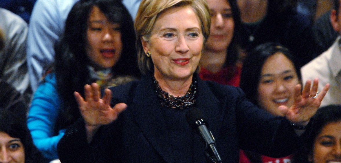 Hilary Clinton gives a speech at Wellesley College