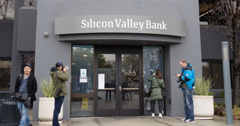 The front of a Silicon Valley Bank building.