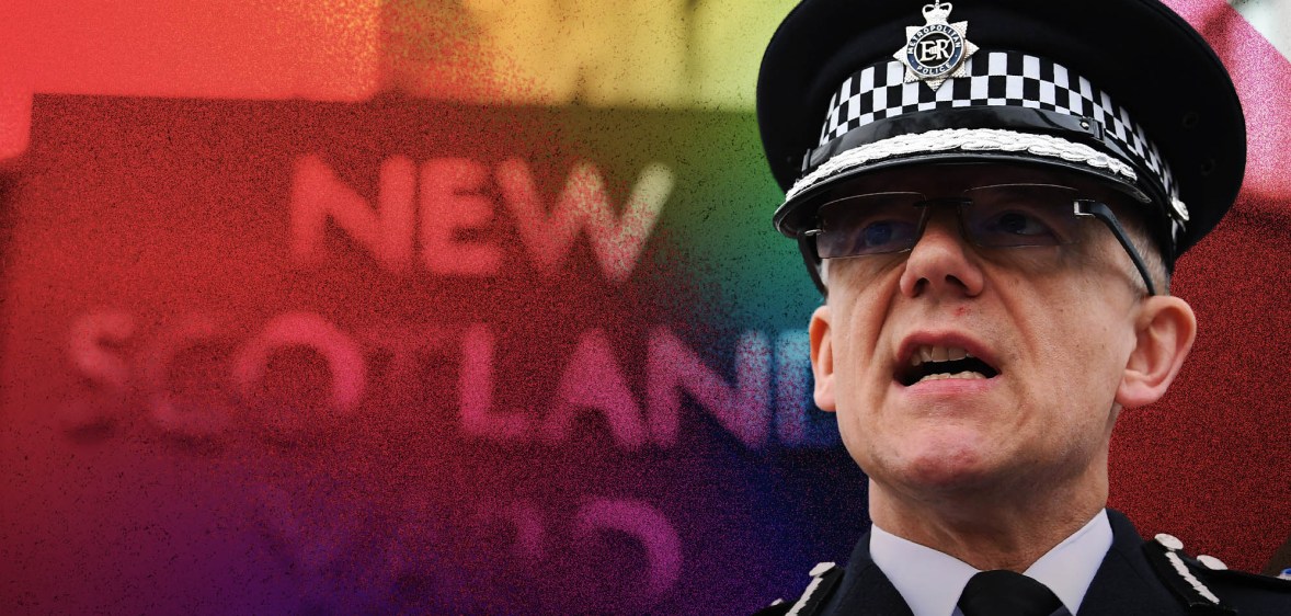 Commissioner Rowley in his Met uniform infront of a New Scotland Yard sign