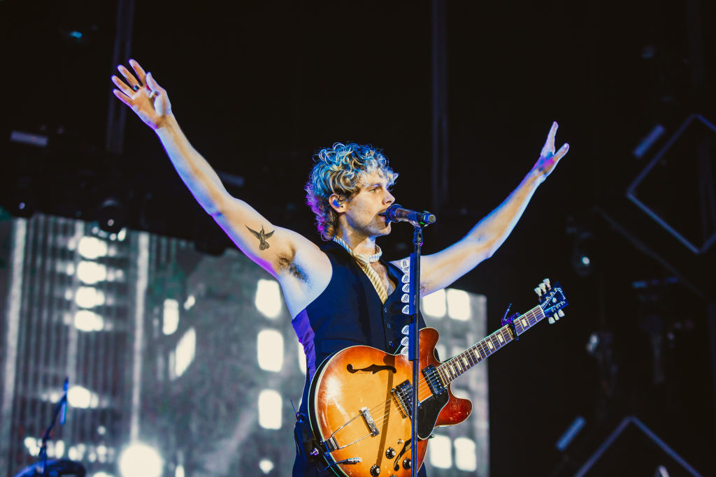 5 SECONDS OF SUMMER TOUR 2026 DATES SETLIST PRESALE visual data 8