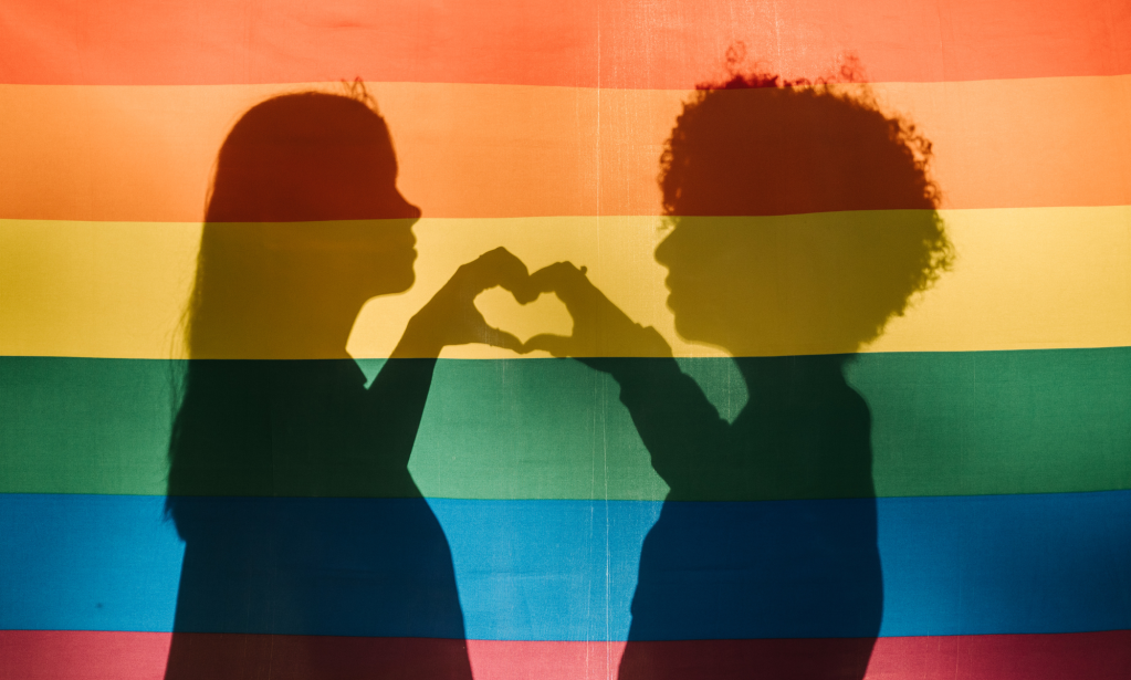 ЛГБТК+ дети и подростки имеют больший риск стать несчастными