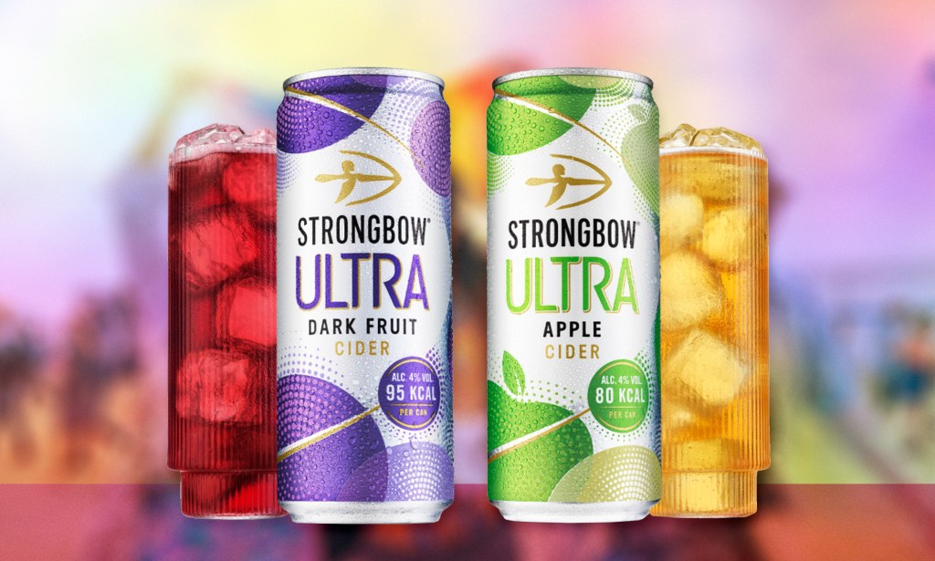 A glass and 330ml can of Strongbow Ultra Dark Fruit Cider next to a glass and 330ml can of Strongbow Ultra Apple Cider