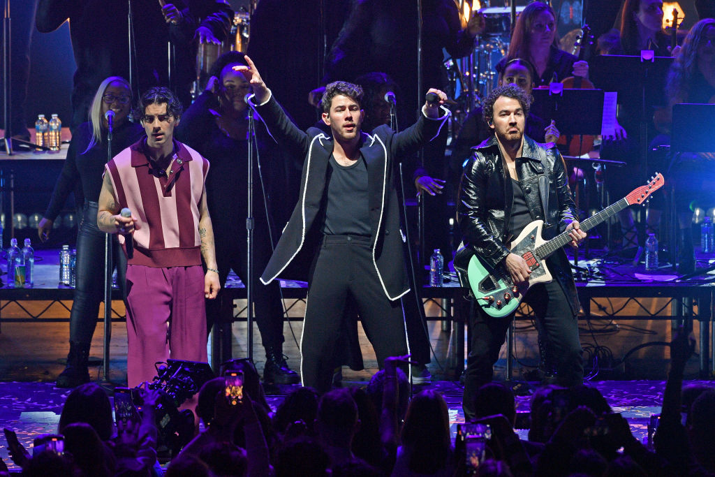 Jonas Brothers announce a 2023 North American tour.