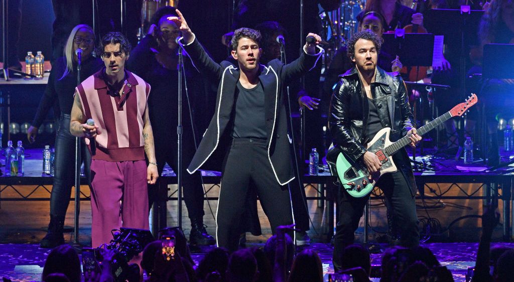 Jonas Brothers announce a 2023 North American tour.