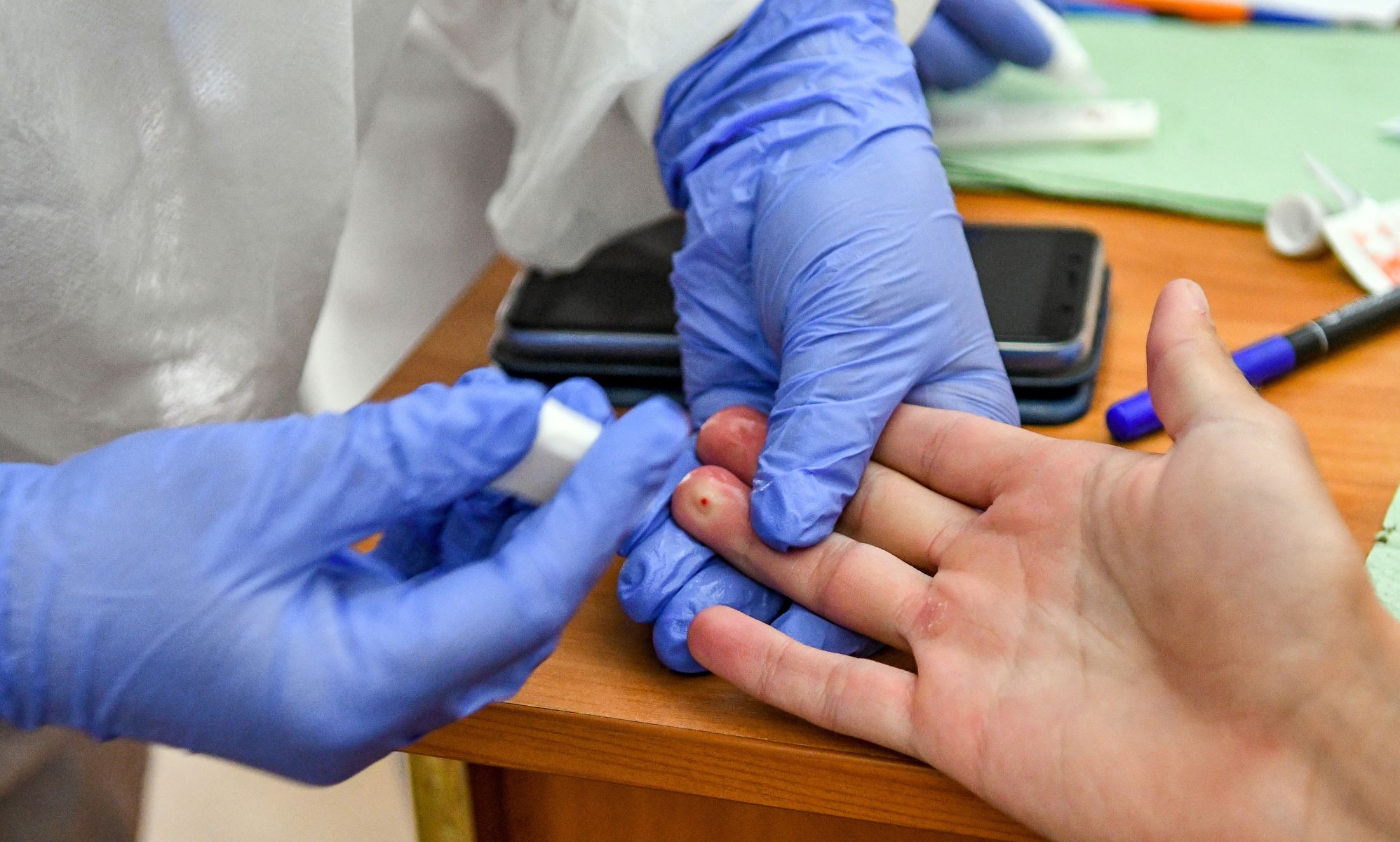 Routine HIV testing in hospitals finds hundreds of new diagnoses