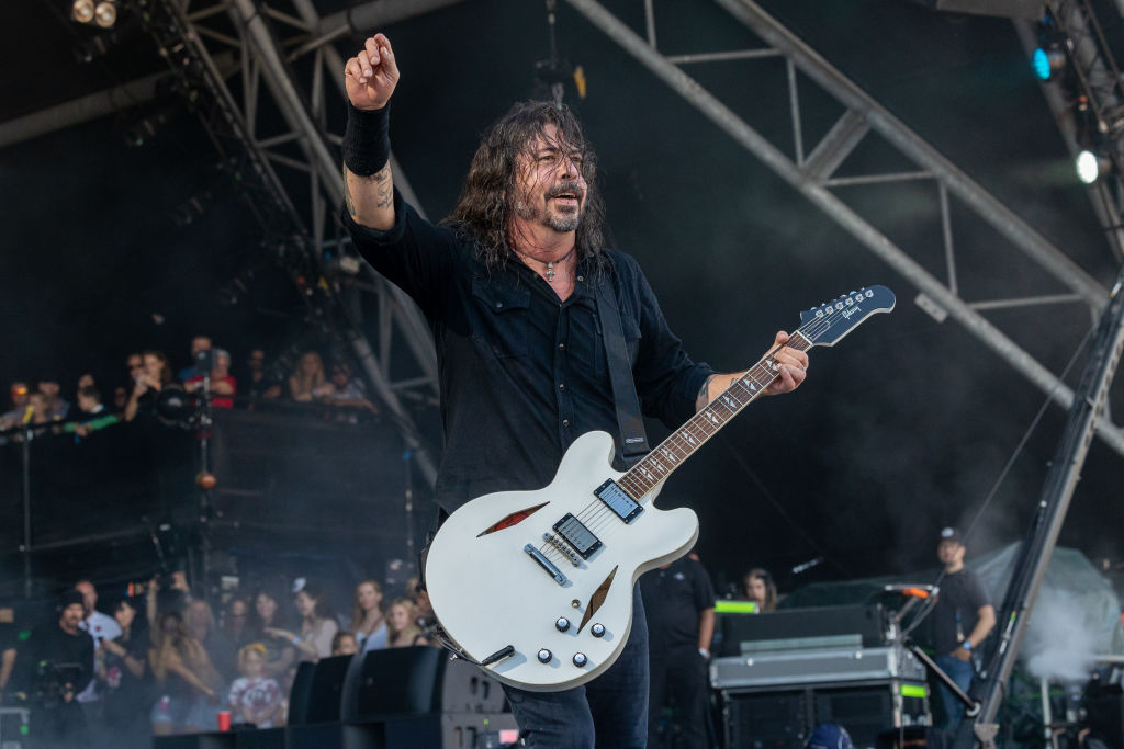 foo fighters tour cost
