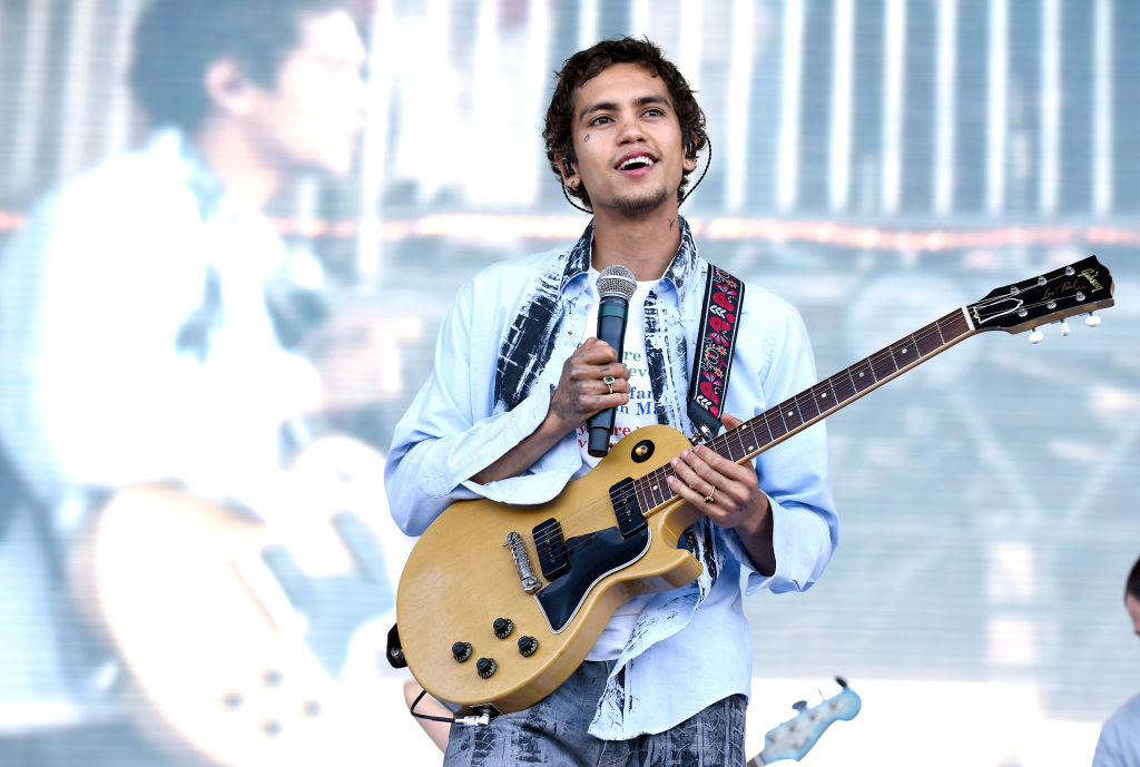 Dominic Fike has announced a headline UK tour.