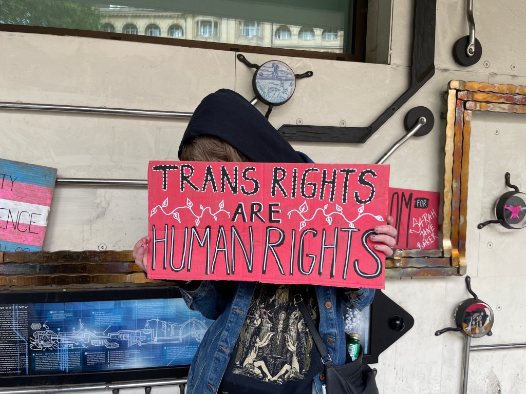 Trans protester Awlpiko. 