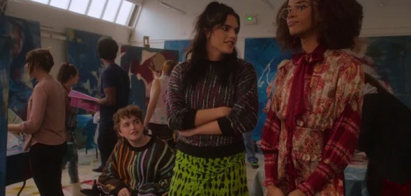 Bel Priestley as Naomi (centre), Ash Self as Felix (left) and Yasmin Finney as Elle in Heartstopper season 2 on Netflix