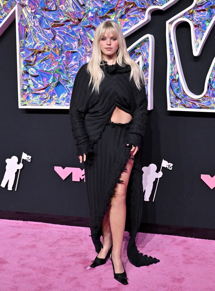 Reneé Rapp attends MTV VMAs 2023. 