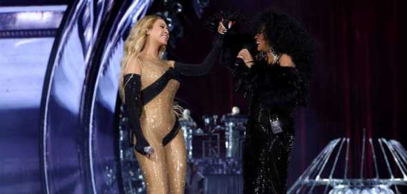 Beyoncé and Diana Ross