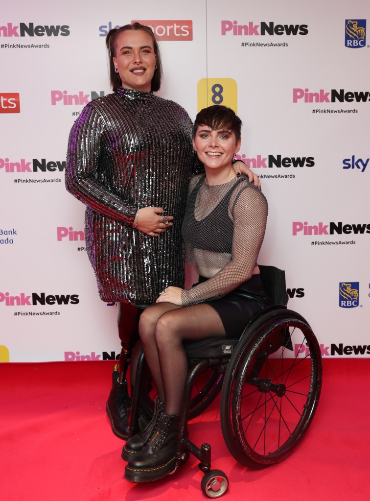 Lauren Rowles (right) at the PinkNews Awards 2023. (PinkNews)