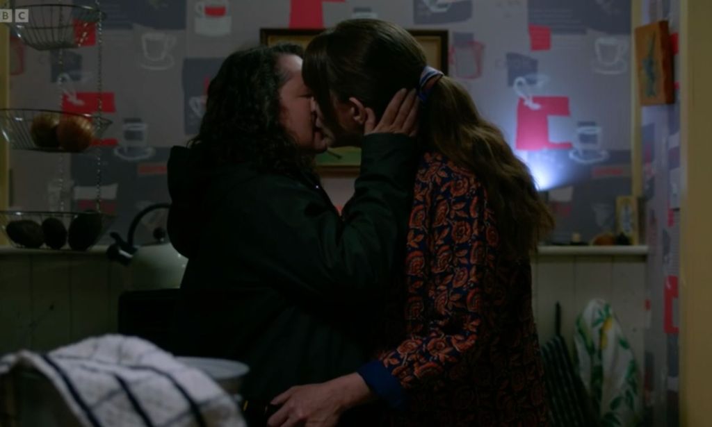 Mairead kisses Cairistiona in An Clo Mor.