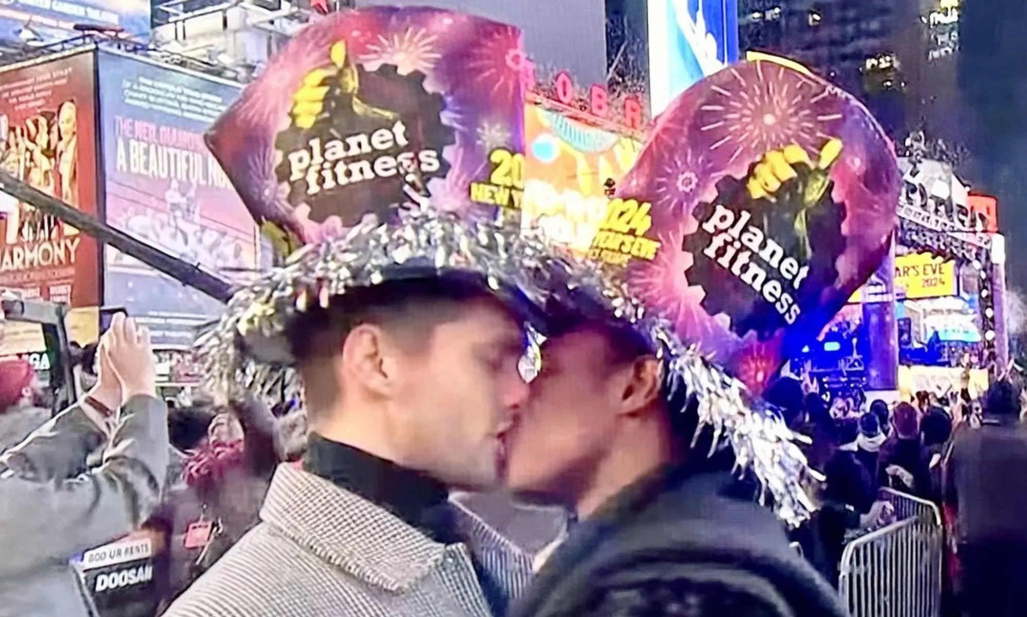 CNN airs interracial gay kiss on New Year's Eve, bigots lose minds