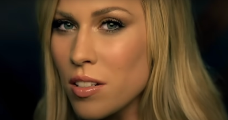 Natasha Bedingfield in the music video for her 2004 single 'Unwritten'