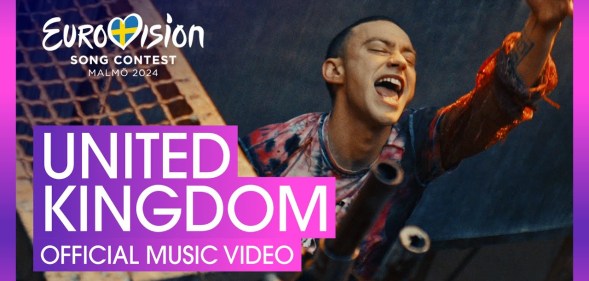 Olly Alexander sings his music single Dizzy