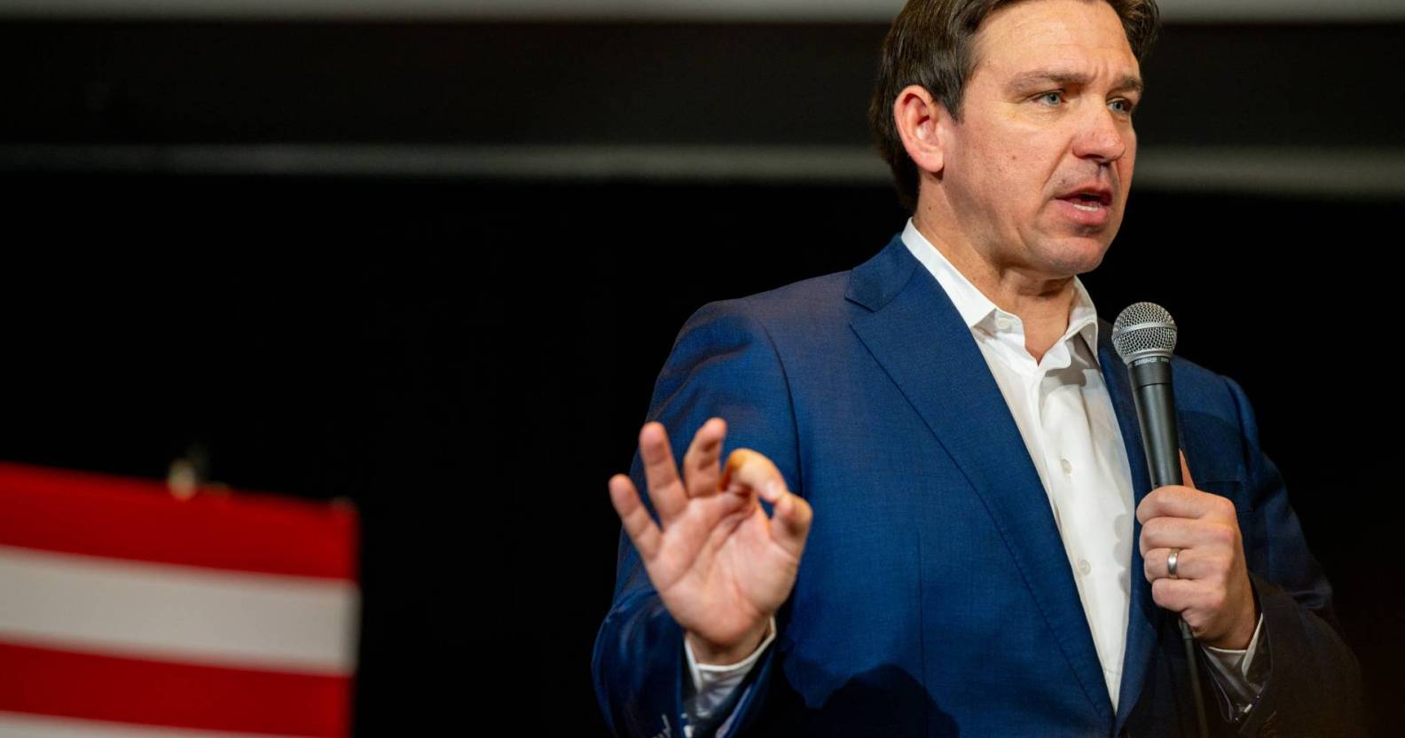 Ron DeSantis blames ‘checked out’ voters for failed presidential bid (thepinknews.com)