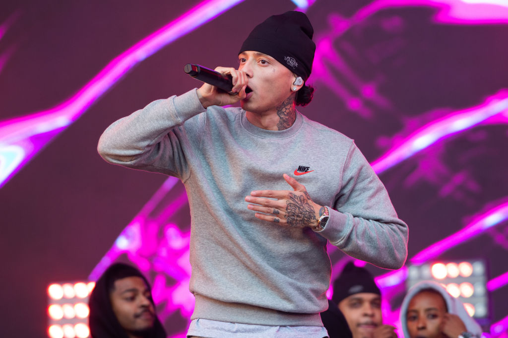 Why is 'Sweater Weather' bisexual? Unpacking the TikTok trend