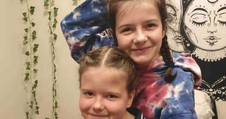 Mieka Pokarier (right) sadly died in the car accident. (Karleigh Fox/GoFundMe).