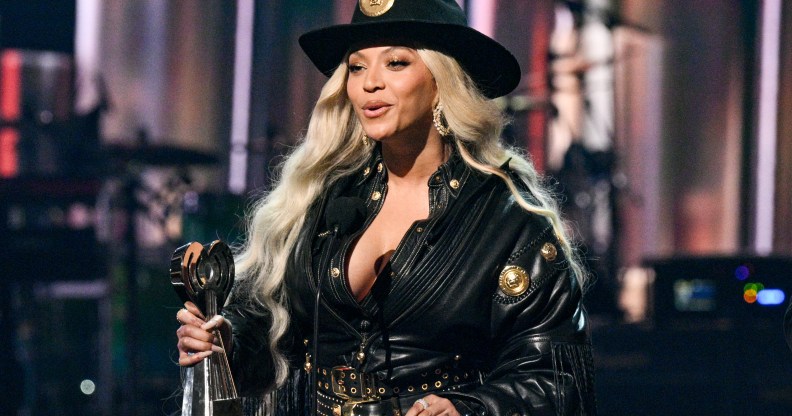 The singer is always a fashion icon. (Getty)