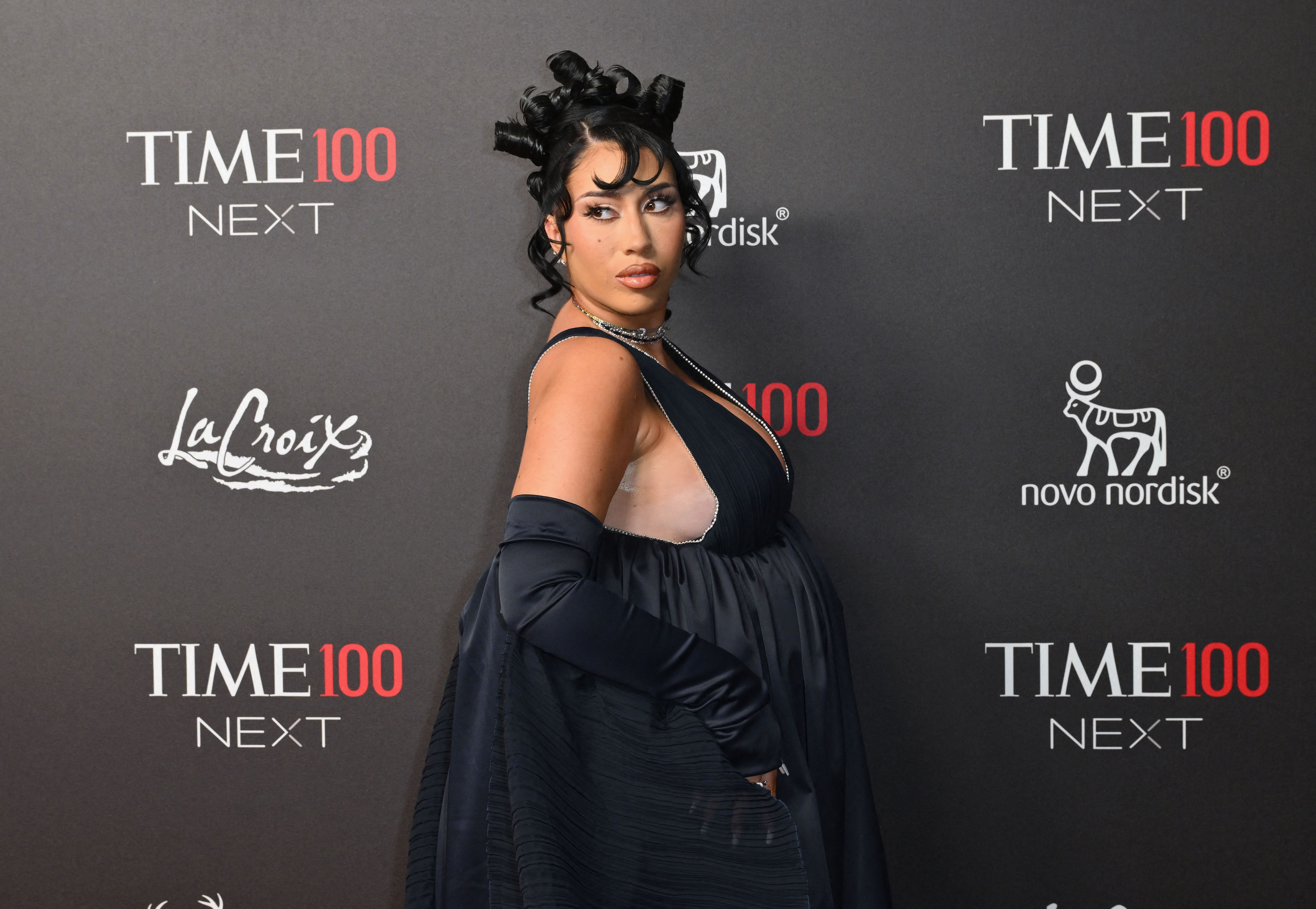 Kali Uchis embraces her postpartum body in a powerful post - Vimarsana News