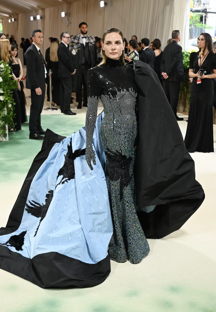 Rebecca Ferguson MET Gala