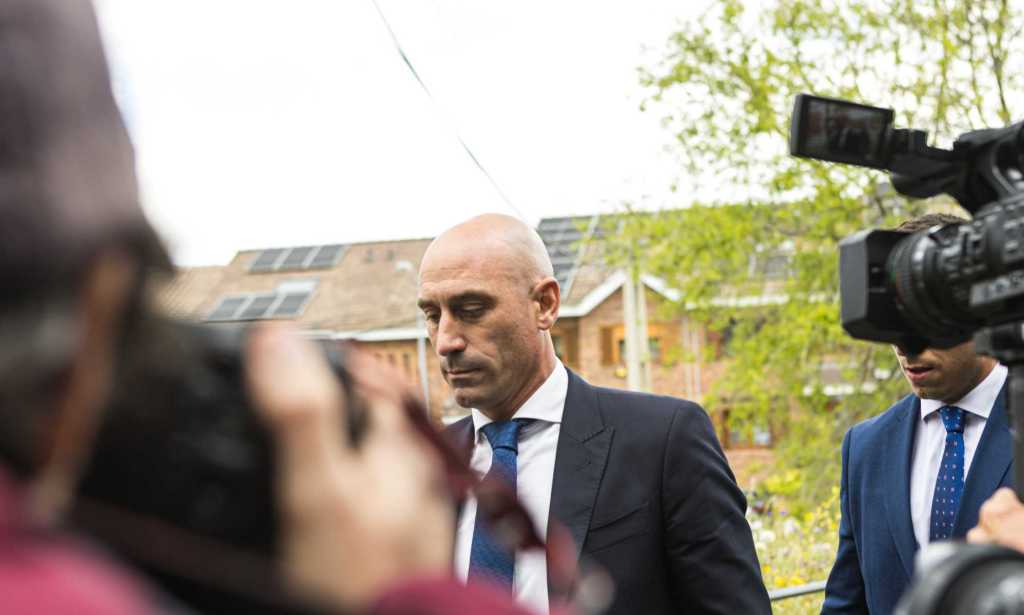 MAJADAHONDA, SPAIN - APRIL 29: The Former Spanish FA President Luis Rubiales leaves the Majadahonda courthouse on April 29, 2024 in Madrid, Spain. Rubiales came back from the Dominican Republic April 3rd, where he has lived for two months. Spanish police searched the headquarters of the Spanish Soccer Federation (RFEF) and a property of Rubiales last month as part of an alleged corruption investigation. The operation is part of a wider probe linked to alleged corruption in probe of the Saudi Arabia Super Cup deal. (Photo by David Benito/Getty Images)
