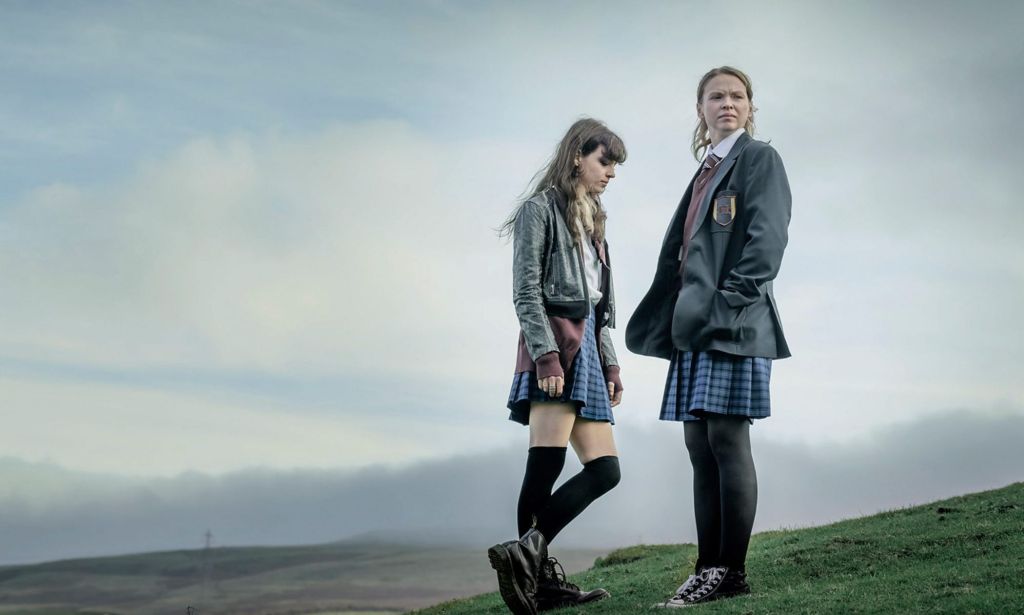 Bo Bragason and Laura Marcus in The Jetty