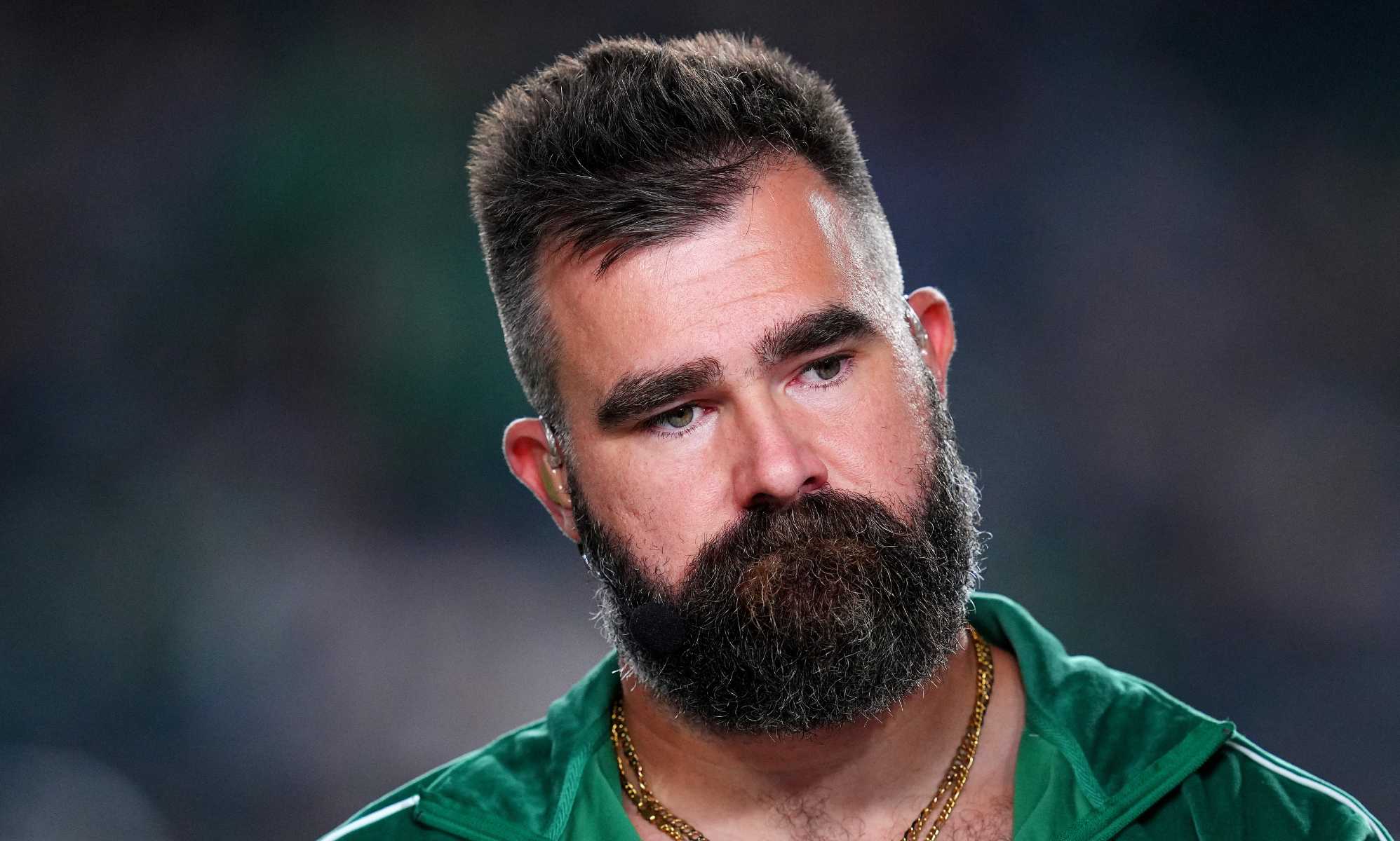 Jason Kelce smashes man's phone over homophobic slur