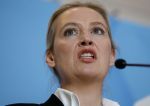 ¿Quién es la líder lesbiana de extrema derecha del AfD, Alice Weidel, mientras el partido alemán gana en el estado oriental?