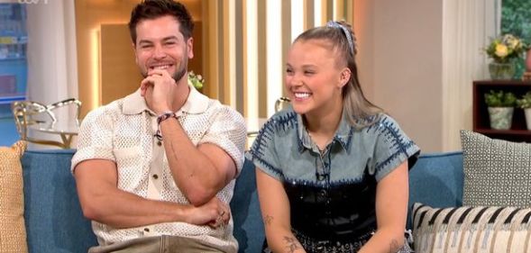 JoJo Siwa on the This Morning couch with Chris Hughes