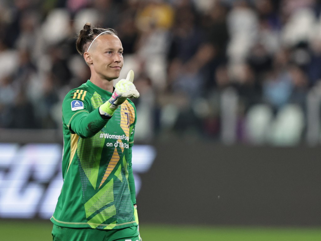 Pauline Peyraud-Magnin participates in the Serie A 2024-2025 match between Juventus Women and FC Internazionale Milano Femminile