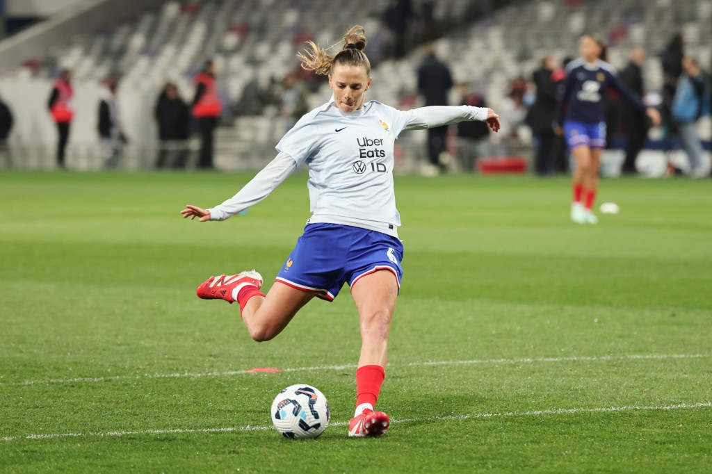 Sandie Toletti #6 of France warms up before the UEFA Women's Nations League