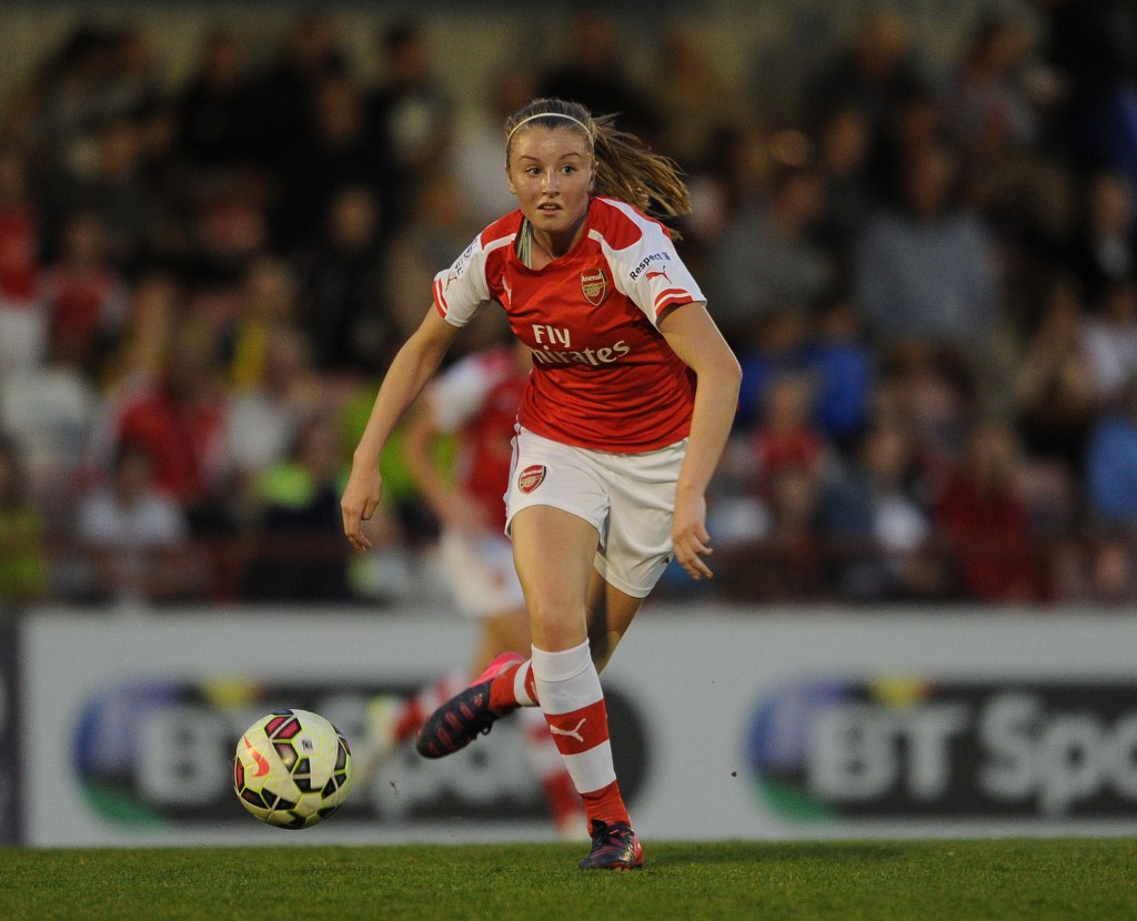 Leah Willaimson of Arsenal during the WSL match between Arsenal Ladies and Bristol Academy at Meadow Park. She's wearing the red and white Arsenal kit and dribbling the ball.