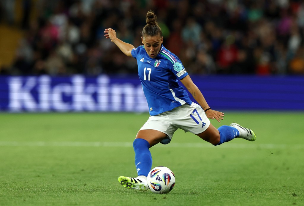 Lisa Boattin of Italy takes a shot during the UEFA Women's EURO 2025 Group B match between Portugal and Italy