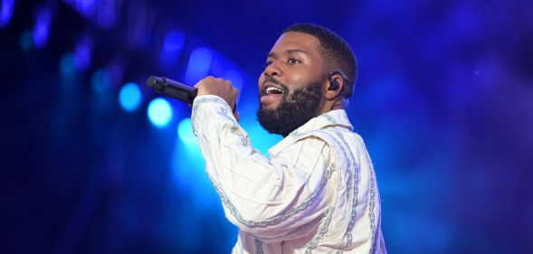 Khalid performing.
