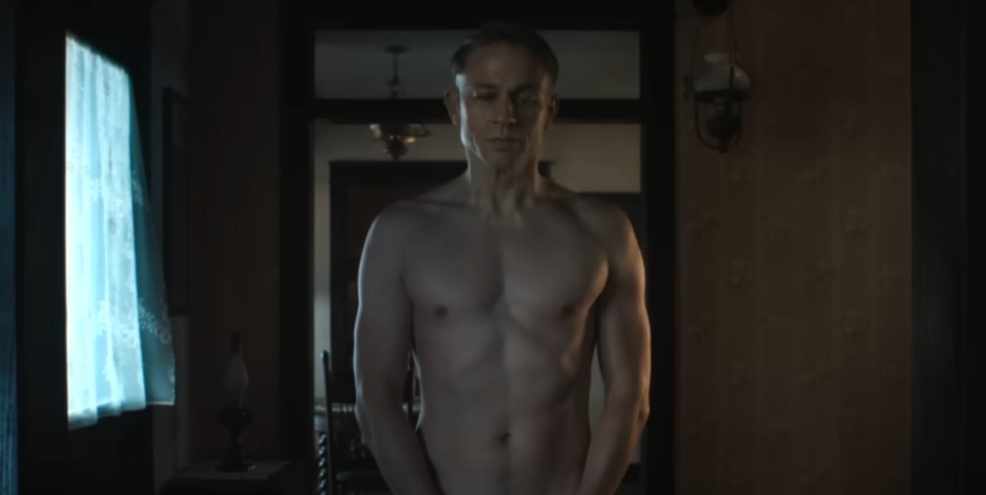 Monster 3 Official first look at Charlie Hunnam in Monsters season three