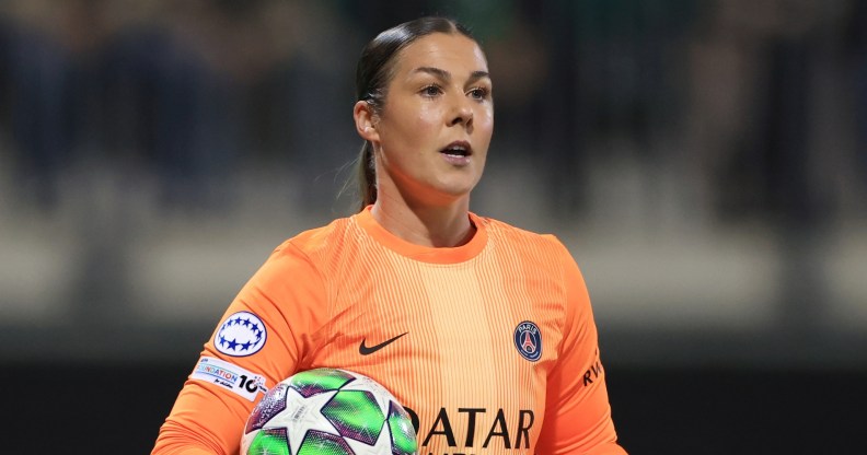 Mary Earps of Paris Saint-Germain holds the ball during the UEFA Women's Champions League 2025/26