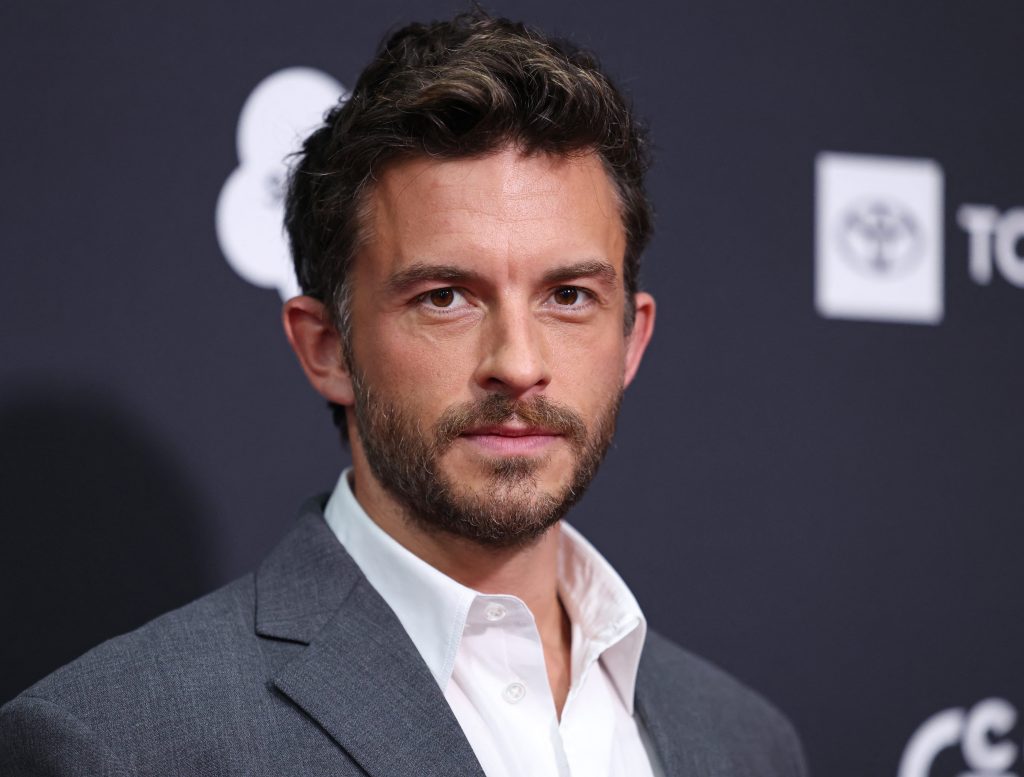 Jonathan Bailey is People's Sexiest Man Alive