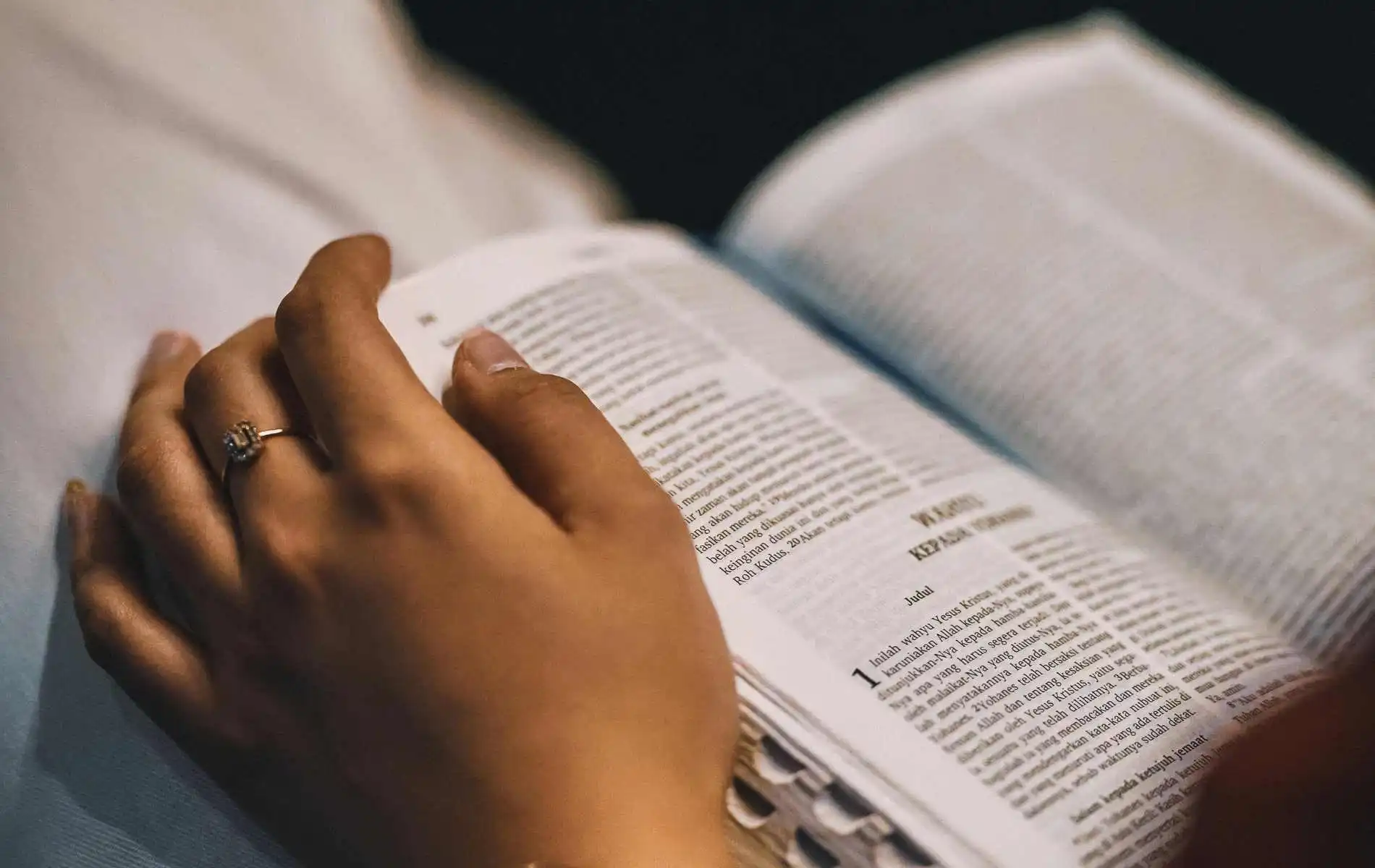 Trans uni instructor put on leave after failing student's 'offensive' essay