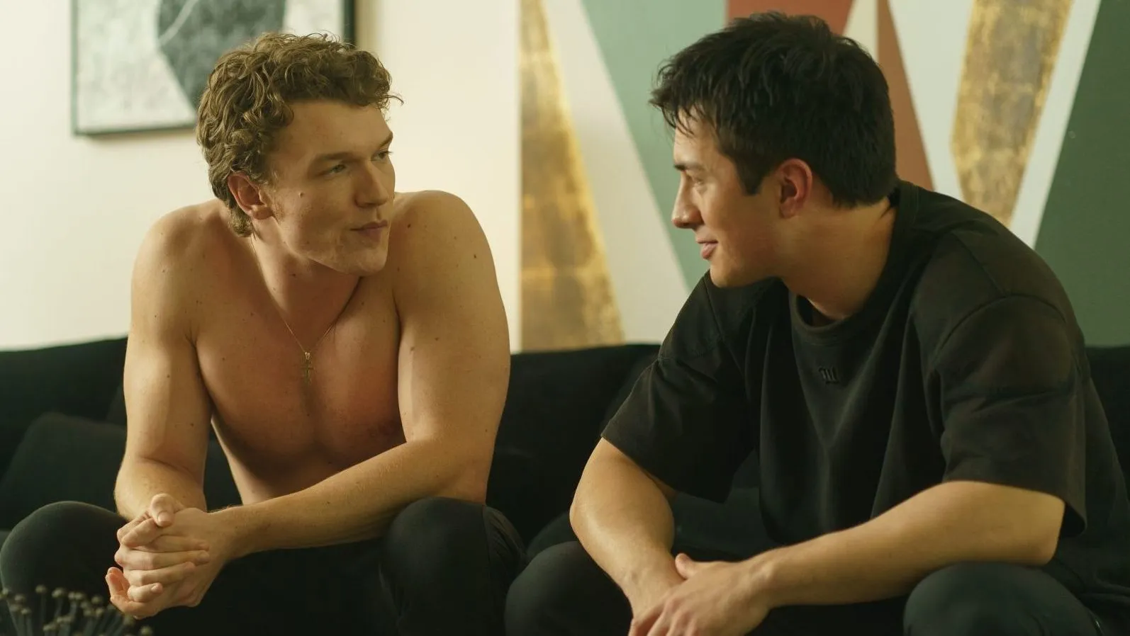 RIVALRY EXPLODES... THEN SHOCKS THE INTERNET!