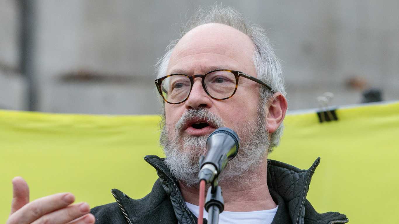 Robin Ince quits BBC as trans views 'became problematic’