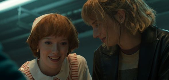 Vickie and Robin together in Stranger Things.
