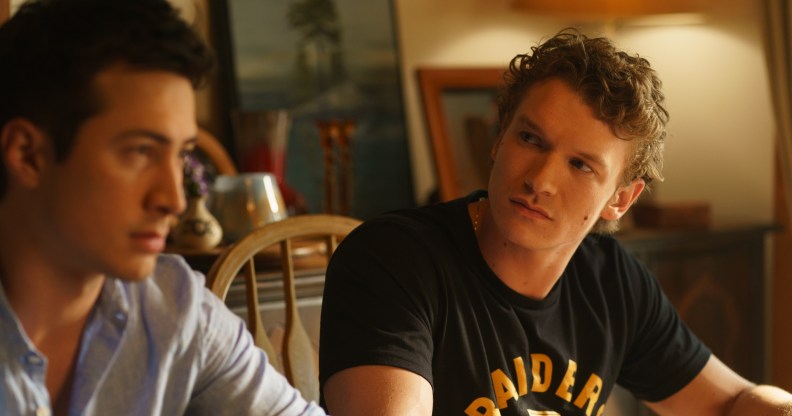 Hudson Williams as Shane Hollander and Connor Storrie as Ilya Rozanov