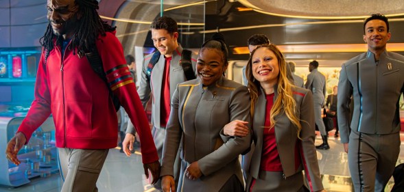 Karim Diané as Jay-Den Kraag, George Hawkins as Darem Reymi, Kerrice Brooks as Sam, Bella Shepard as Genesis Lythe and Sandro Rosta as Caleb Mir in season 1, episode 5 of Star Trek: Starfleet Academy streaming on Paramount+.