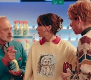 Graham Norton joins Taylor Swift in the "Opalite" music video.