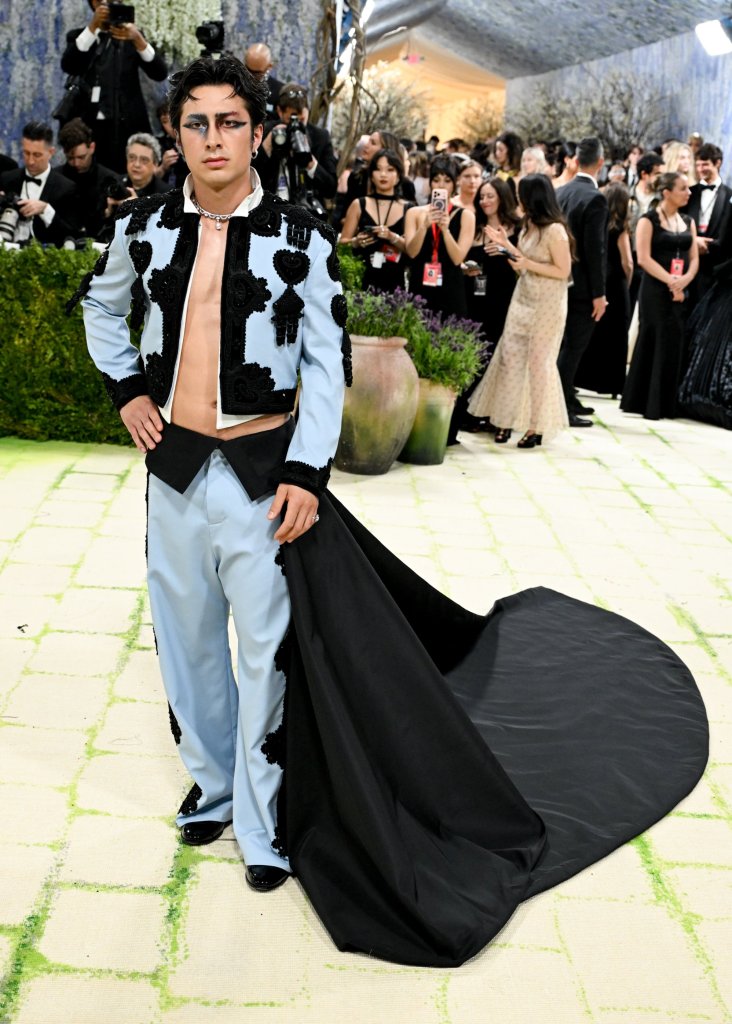 Hudson Williams wore Balenciaga at the 2026 Met Gala 