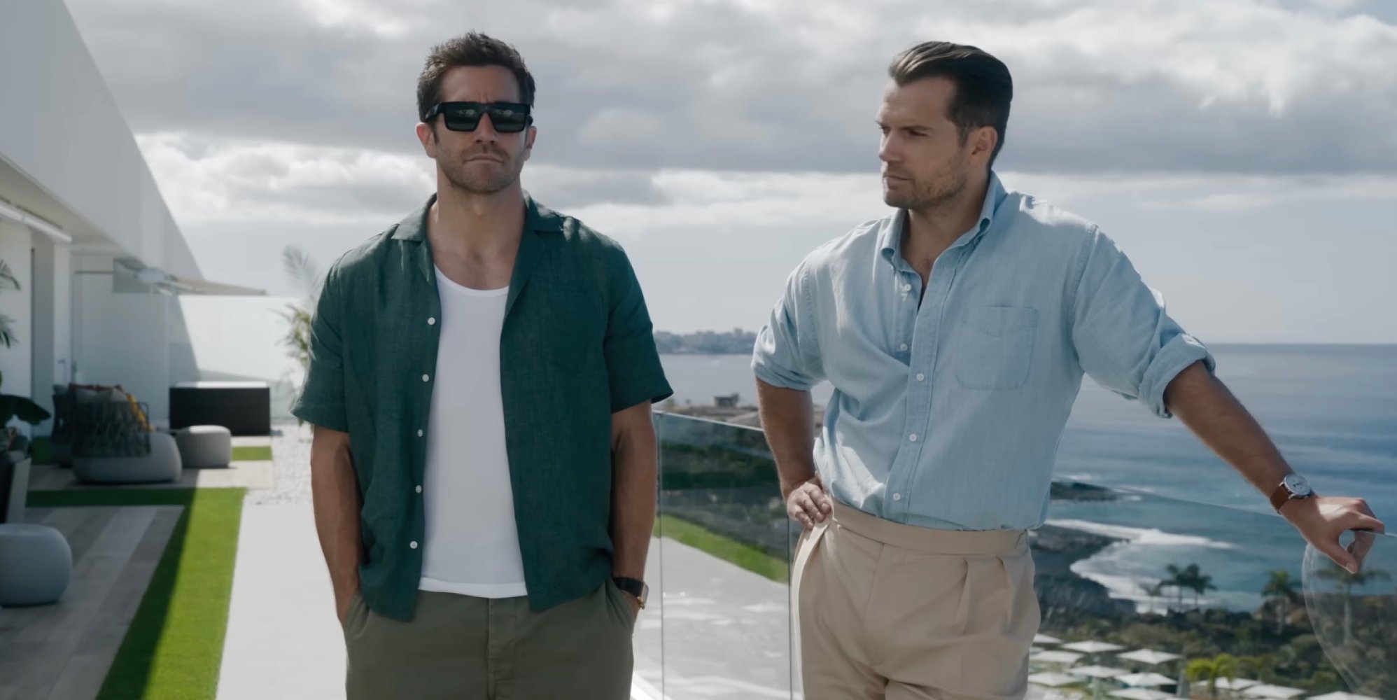 Gyllenhaal and Cavill 'gay husbands' in new box office flop
