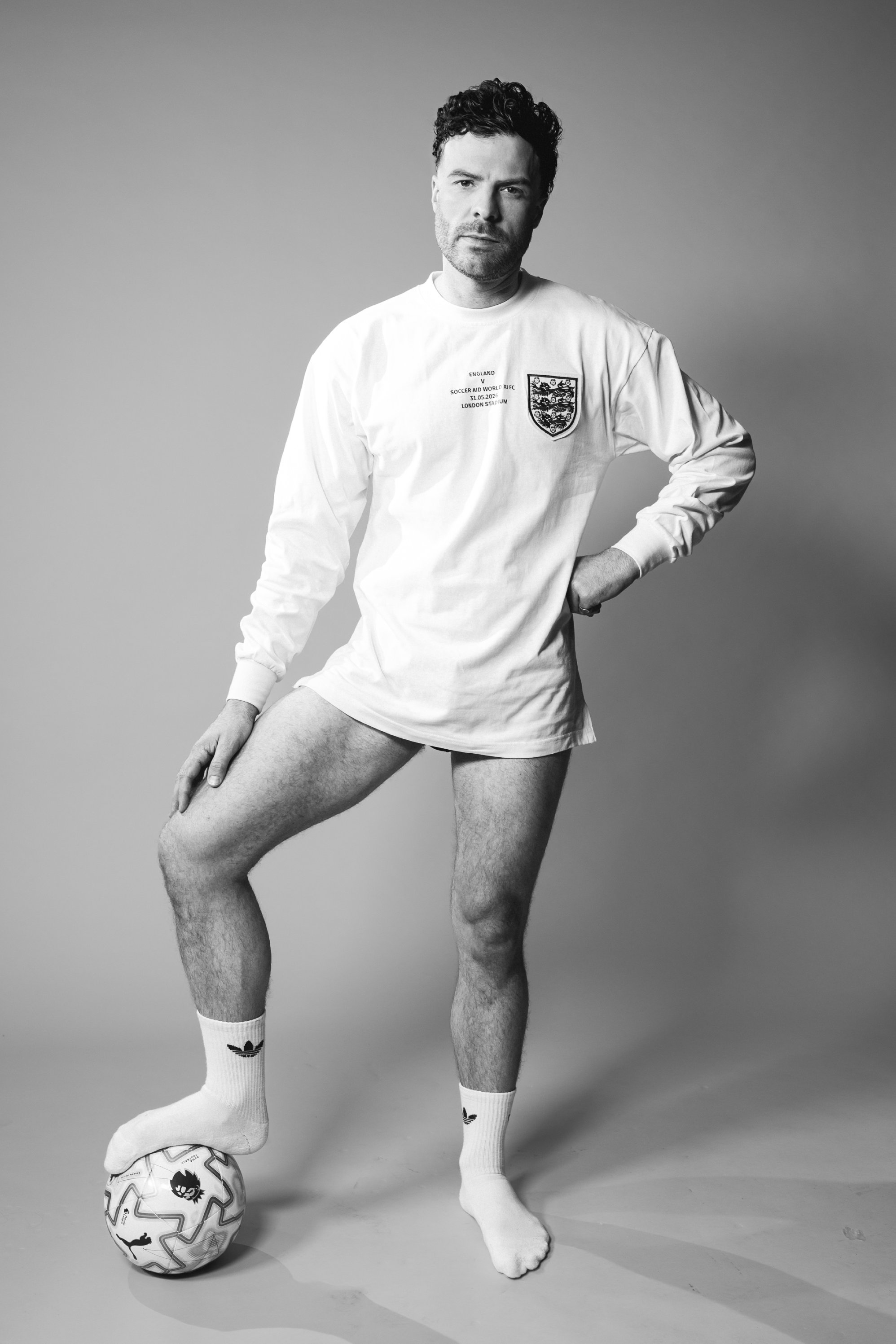 Джордан Норт розпалює пристрасті: Відвертий фотосет на підтримку Soccer Aid
